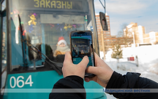 
        Загадать желание  в новогоднем трамвае можно было в Минске			    