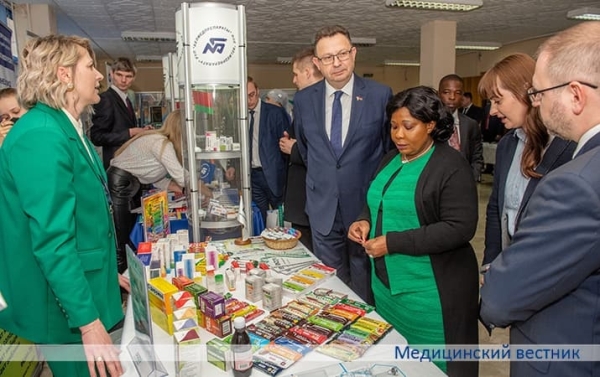 
        Супруга Президента Зимбабве высоко оценила белорусскую медицину			    