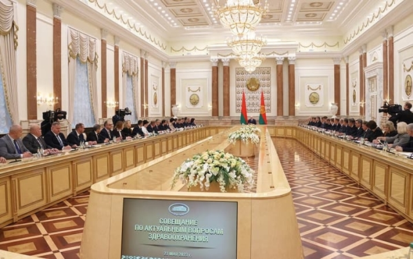 Александр Лукашенко: Не бывает не важных  пациентов, все важны			     
        Александр Лукашенко: Не бывает не важных  пациентов, все важны