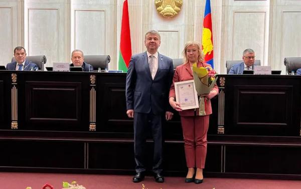 Марина Ковалевская удостоена почетного звания «Человек года Брестчины»
Марина Ковалевская удостоена почетного звания «Человек года Брестчины»