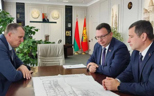 Дмитрий Пиневич с рабочим визитом посетил Могилевскую область
Дмитрий Пиневич с рабочим визитом посетил Могилевскую область