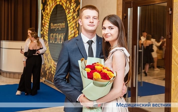 
        Дипломы БГМК по 4 специальностям получил в этом году 601 выпускник			    