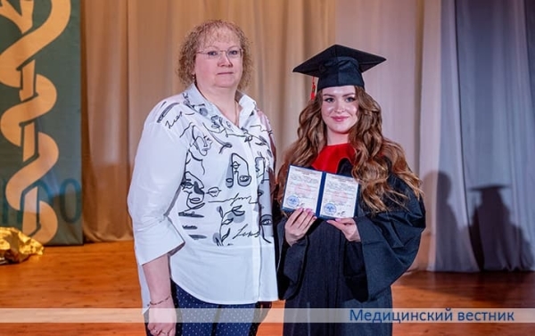 
        В БГМУ прошла торжественная церемония посвящения выпускников в профессию врача и провизора «Гиппократ — 2023»			    