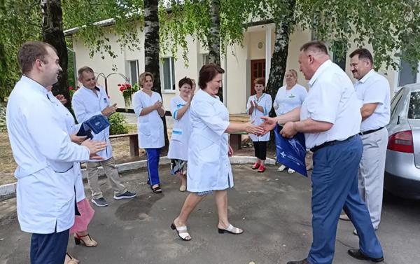 Вклад медицинских работников в уборочную кампанию
Вклад медицинских работников в уборочную кампанию
