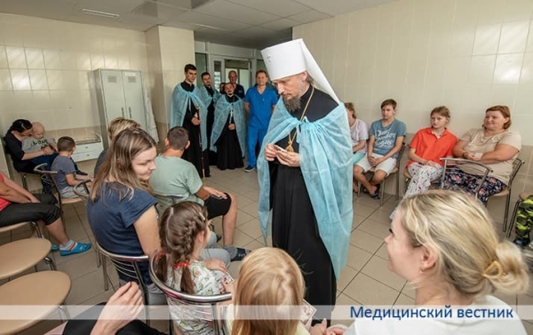 
        Митрополит Минский и Заславский Вениамин, Патриарший Экзарх всея Беларуси, посетил РНПЦ неврологии и нейрохирургии в Минске			    