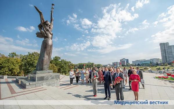 
        Представители Минздрава Беларуси посетили Музей истории ВОВ			    