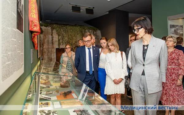 Представители Минздрава Беларуси посетили Музей истории ВОВ
Представители Минздрава Беларуси посетили Музей истории ВОВ