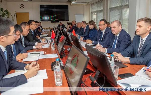 Стратегическое партнерство с крупнейшим фармгигантом Китая
Стратегическое партнерство с крупнейшим фармгигантом Китая