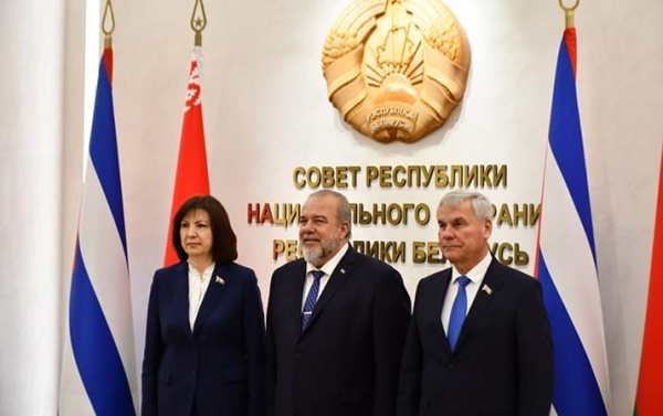 Глава кубинского правительства с официальным визитом посетил Беларусь			     
        Глава кубинского правительства с официальным визитом посетил Беларусь