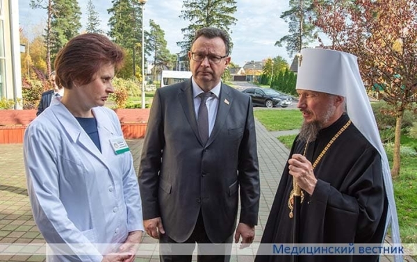 Нужны и помощь, и утешение			     
        Нужны и помощь, и утешение