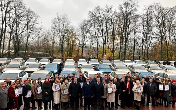 Учреждения здравоохранения Витебщины получили автомобили Geely
Учреждения здравоохранения Витебщины получили автомобили Geely